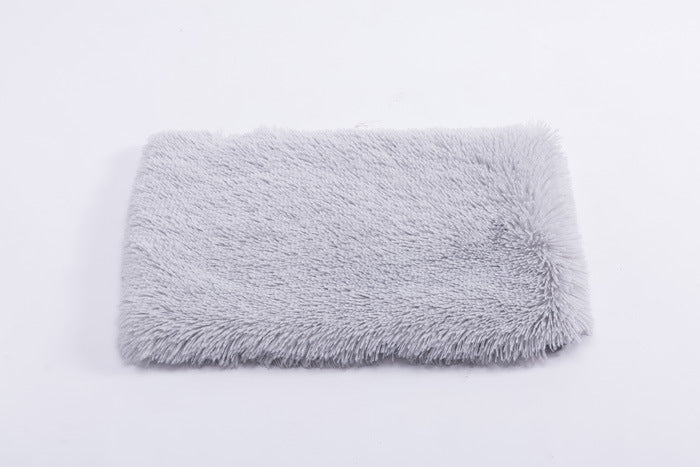 Coussin carré en peluche