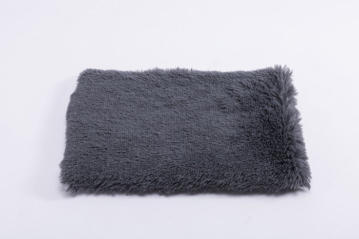 Coussin carré en peluche