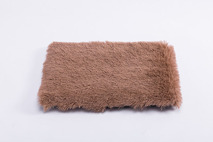 Coussin carré en peluche
