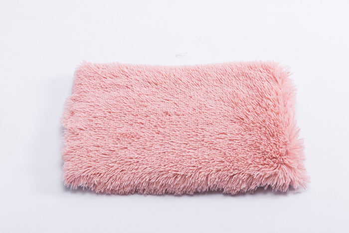 Coussin carré en peluche