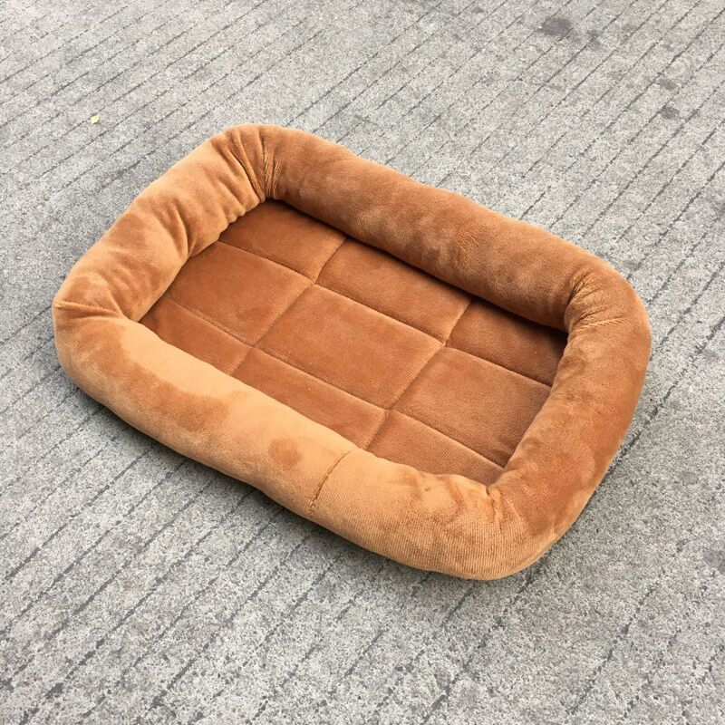 Coussin rectangle style laineux