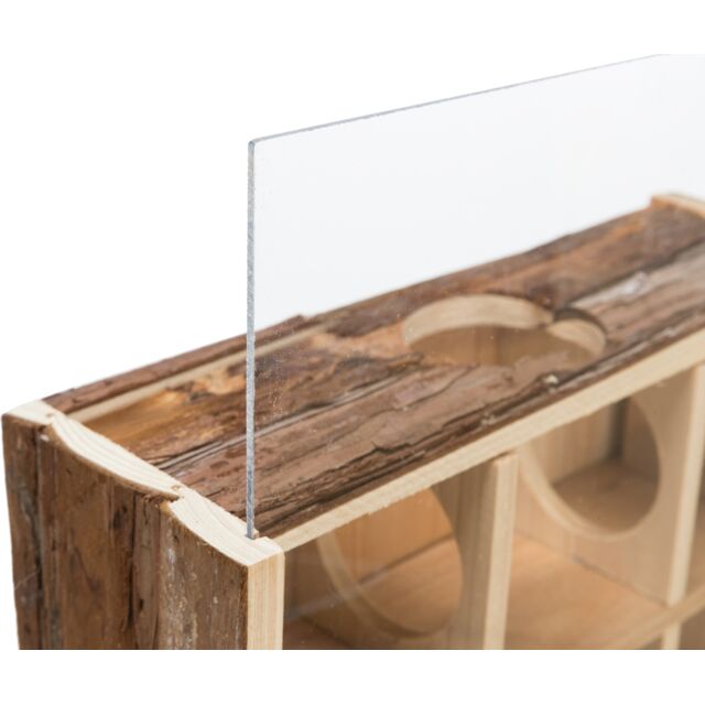 Tour de jeu en bois d'écorce