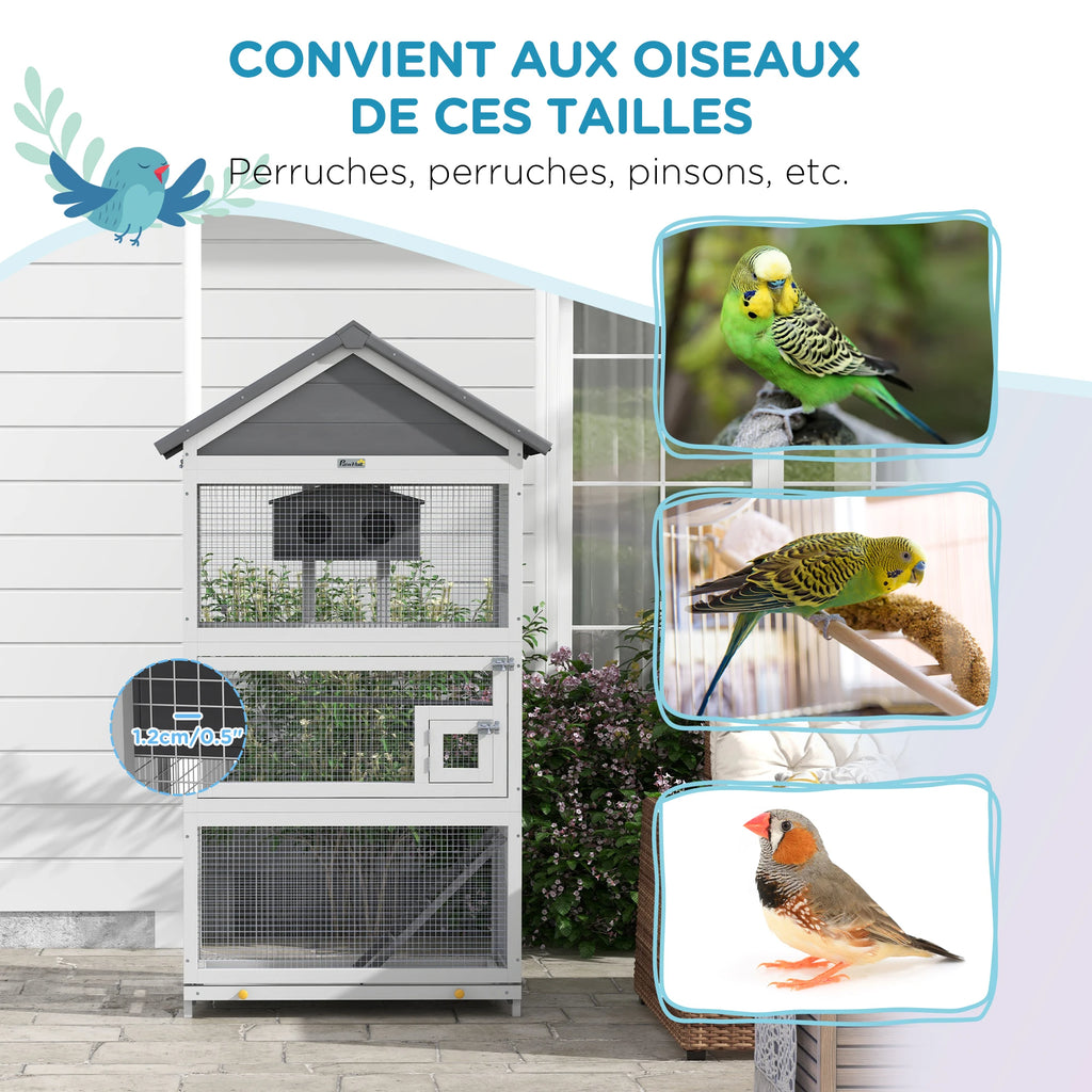 Grande cage d’extérieur en bois