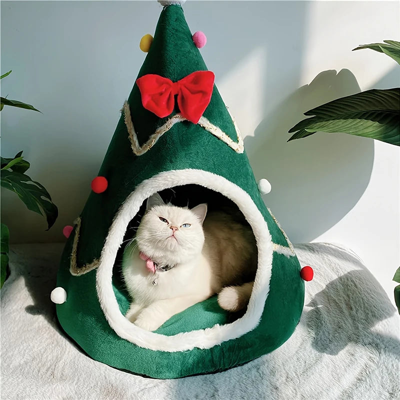 Panier chat forme sapin noël