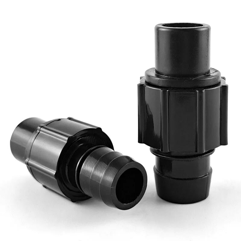 Adaptateur de tuyaux