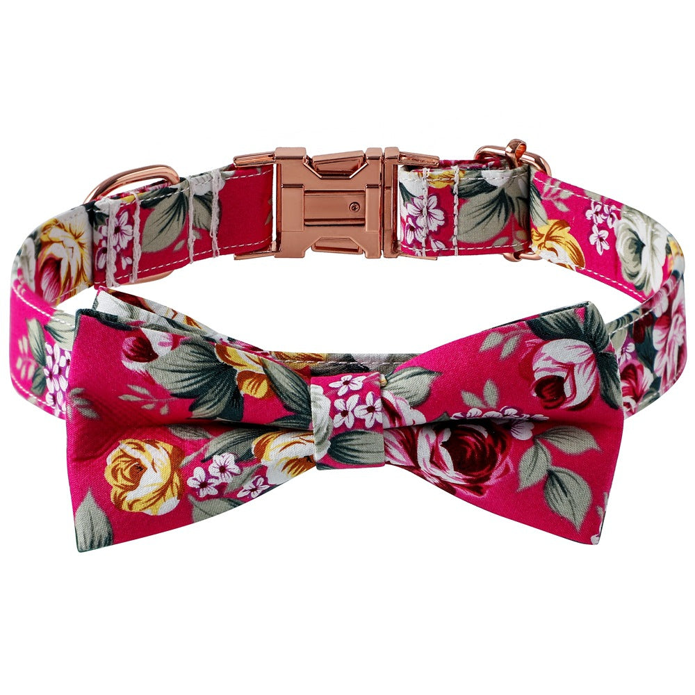 Collier chien floral nœud papillon